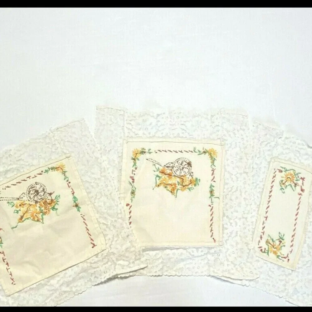 Vintage Antique Set 3 Handmade Cloths Lace Doilies